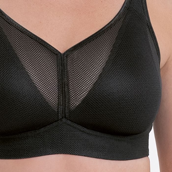 Anita Sports Bra Delta Pad Black Close Up | EnVie Lingerie