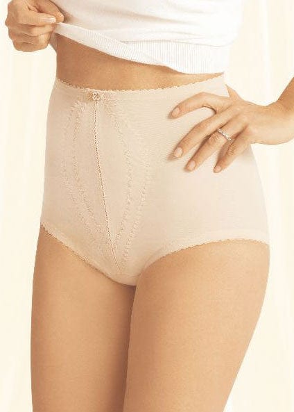 Playtex Brief MEDIUM (38-39" Hip) / Peach Skin Playtex 'I Can't Believe It's a Girdle' Maxi Brief